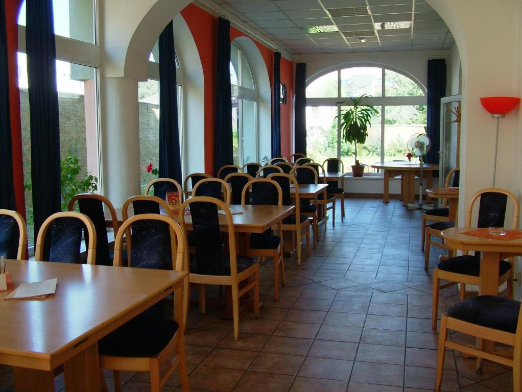 צ'סקה בודיוביצה Hotel Filip מראה חיצוני תמונה