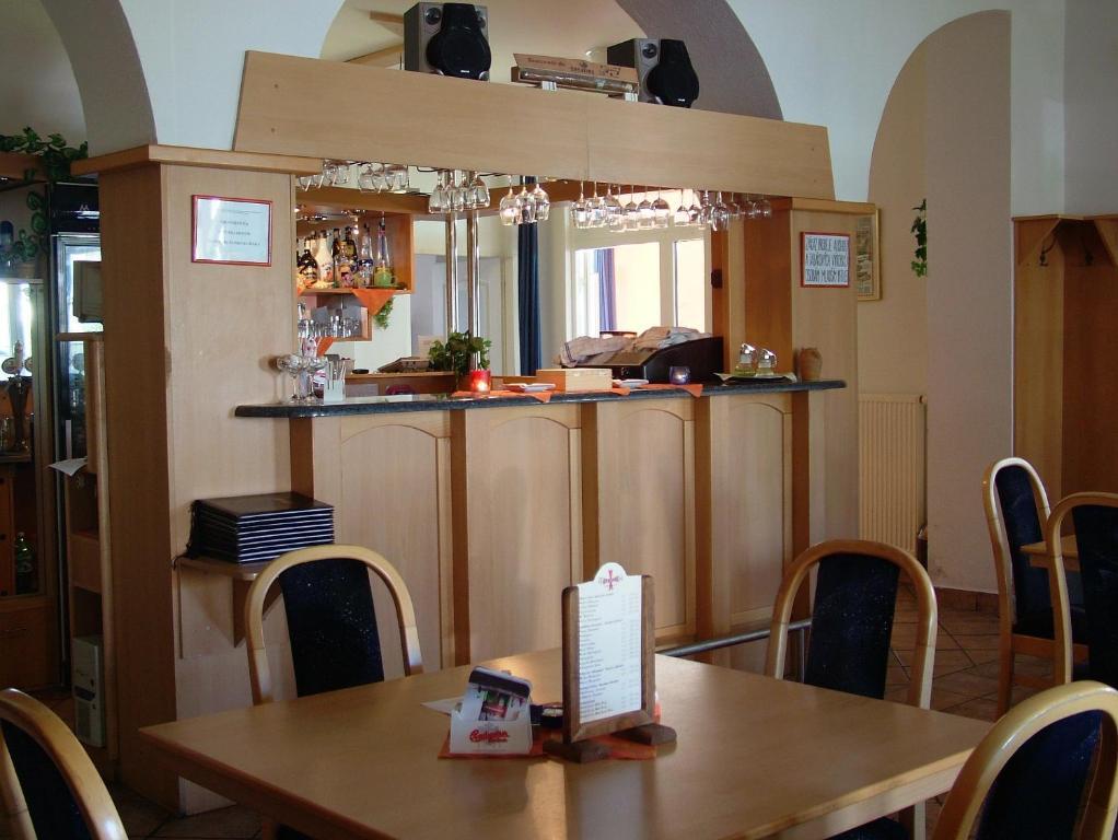 צ'סקה בודיוביצה Hotel Filip מראה חיצוני תמונה